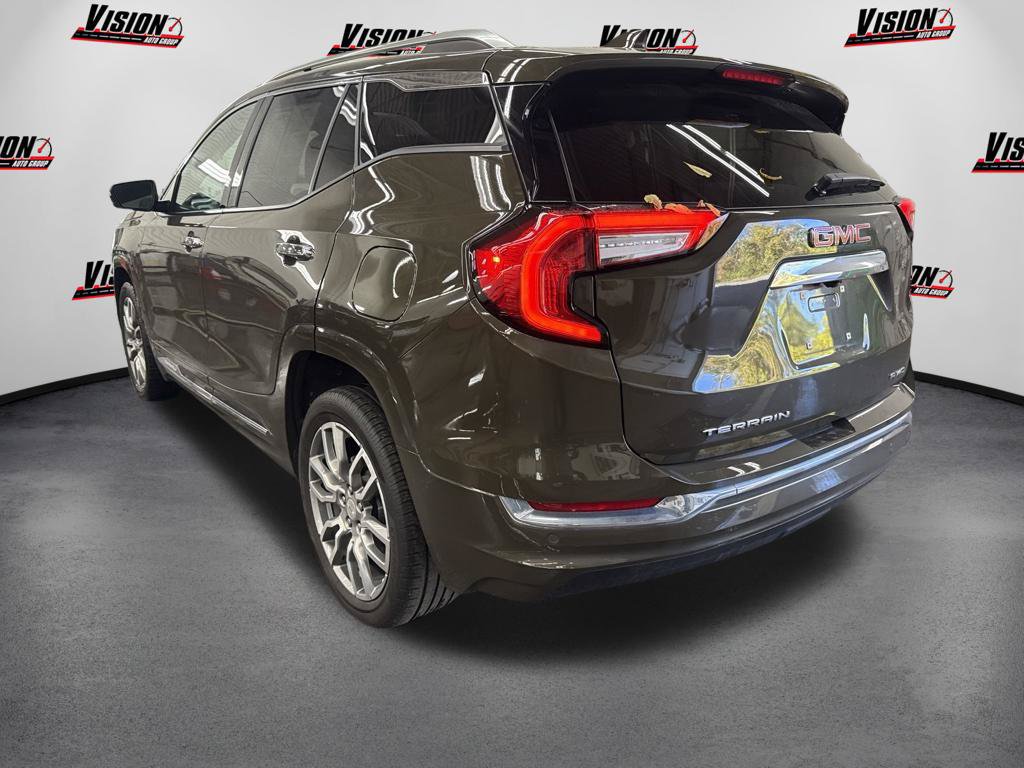 Used 2023 GMC Terrain Denali w/ LPO, Floor Liner Package AWD/4WD image 7
