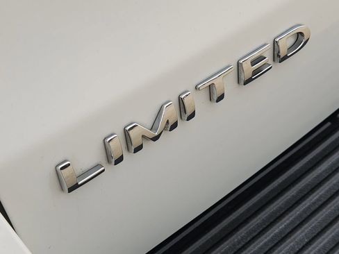 Used 2021 Ford Expedition Limited image 12