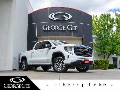 Certified 2023 GMC Sierra 1500 AT4 w/ AT4 Premium Package AWD/4WD image 1