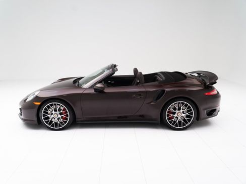 Certified 2014 Porsche 911 Turbo image 2