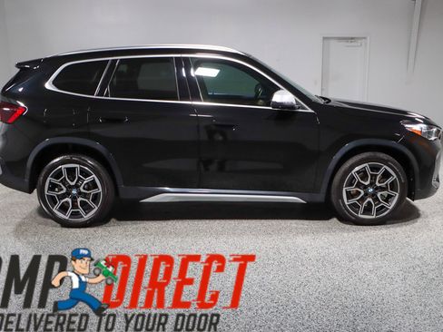 Used 2023 BMW X1 xDrive28i w/ Premium Package image 6
