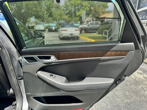 Used 2015 Hyundai Genesis 5.0 RWD image 26
