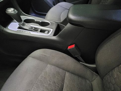 Used 2021 Chevrolet Equinox LT image 26