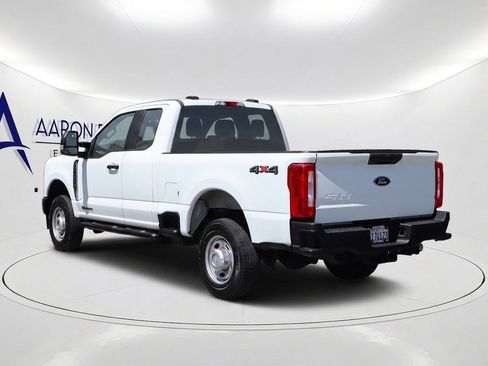 Used 2023 Ford F350 XL AWD/4WD image 7