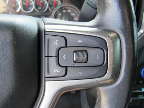 Used 2020 Chevrolet Silverado 1500 RST AWD/4WD image 25