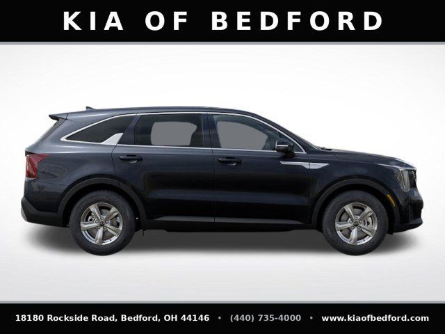 Used 2025 Kia Sorento LX FWD image 8