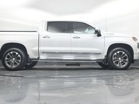 Used 2024 Chevrolet Silverado 1500 High Country w/ Z71 Off-Road Package AWD/4WD image 34