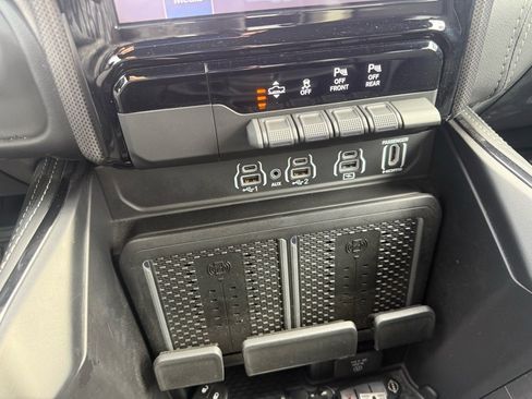 Used 2025 RAM 1500 Limited w/ Bed Utility Group image 23