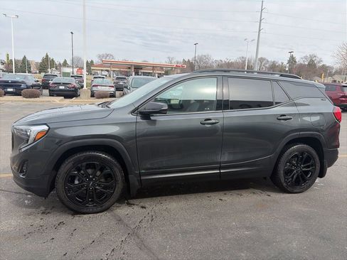 Used 2021 GMC Terrain SLT w/ Infotainment Package II image 5