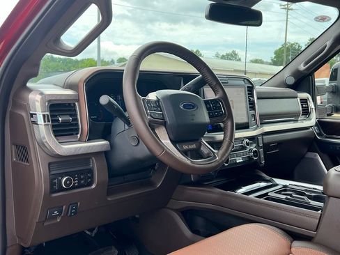 Used 2025 Ford F250 King Ranch AWD/4WD image 12