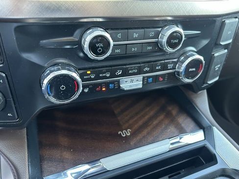 Used 2023 Ford F350 King Ranch w/ Chrome Package image 28
