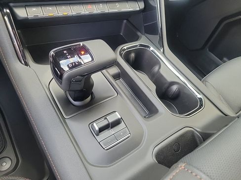 New 2026 GMC Sierra 1500 AT4 w/ AT4 Premium Package AWD/4WD image 37
