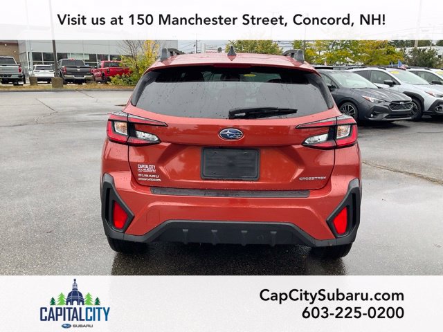 Used 2024 Subaru Crosstrek 2.0i Premium AWD/4WD image 5