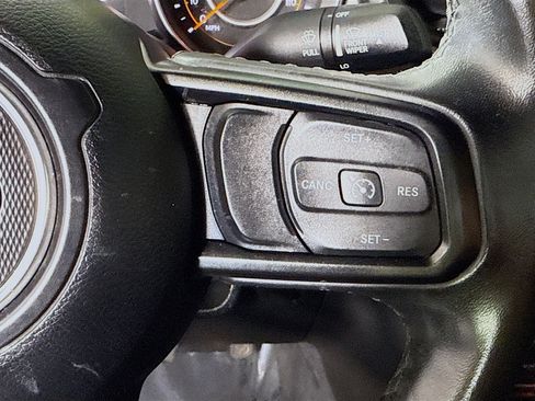 Used 2020 Jeep Wrangler Unlimited Sport S image 15