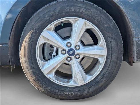 Used 2016 Ford Edge SE image 9