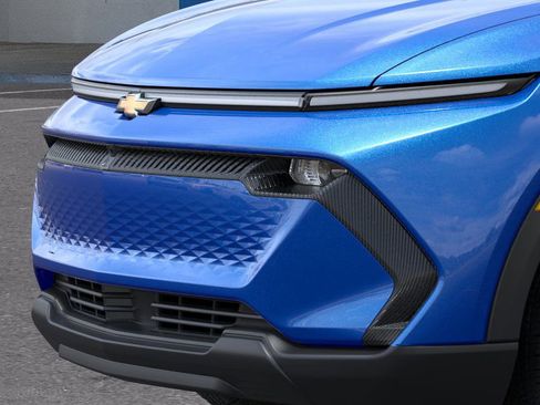 New 2026 Chevrolet Equinox EV LT image 13