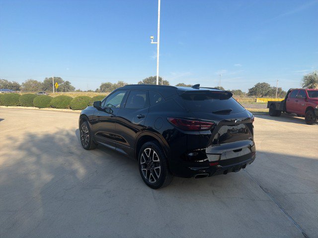 Used 2023 Chevrolet Blazer RS w/ Driver Confidence II Package FWD image 11