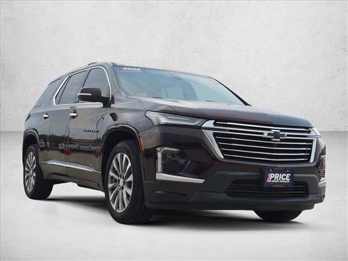Used 2023 Chevrolet Traverse Premier w/ LPO, Floor Liner Package AWD/4WD image 3