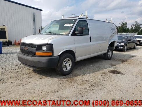 Used 2016 Chevrolet Express 2500 image 3