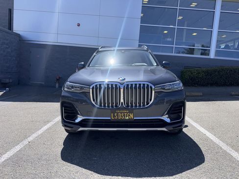 Used 2020 BMW X7 xDrive40i w/ Premium Package AWD/4WD image 2