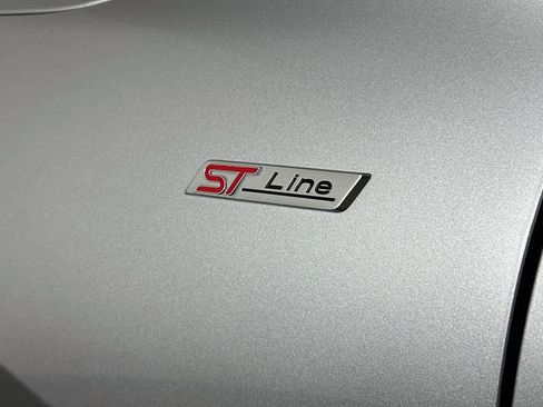 Used 2023 Ford Escape ST-Line AWD/4WD image 7