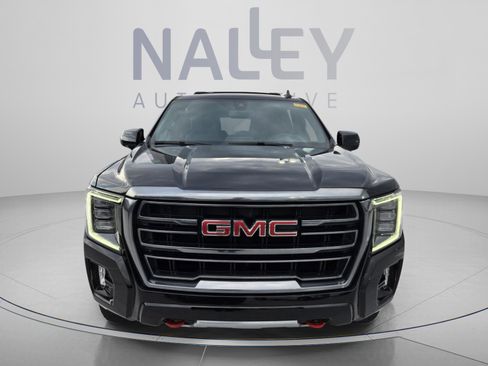 Used 2021 GMC Yukon XL AT4 w/ Rear Media and Nav Package AWD/4WD image 8