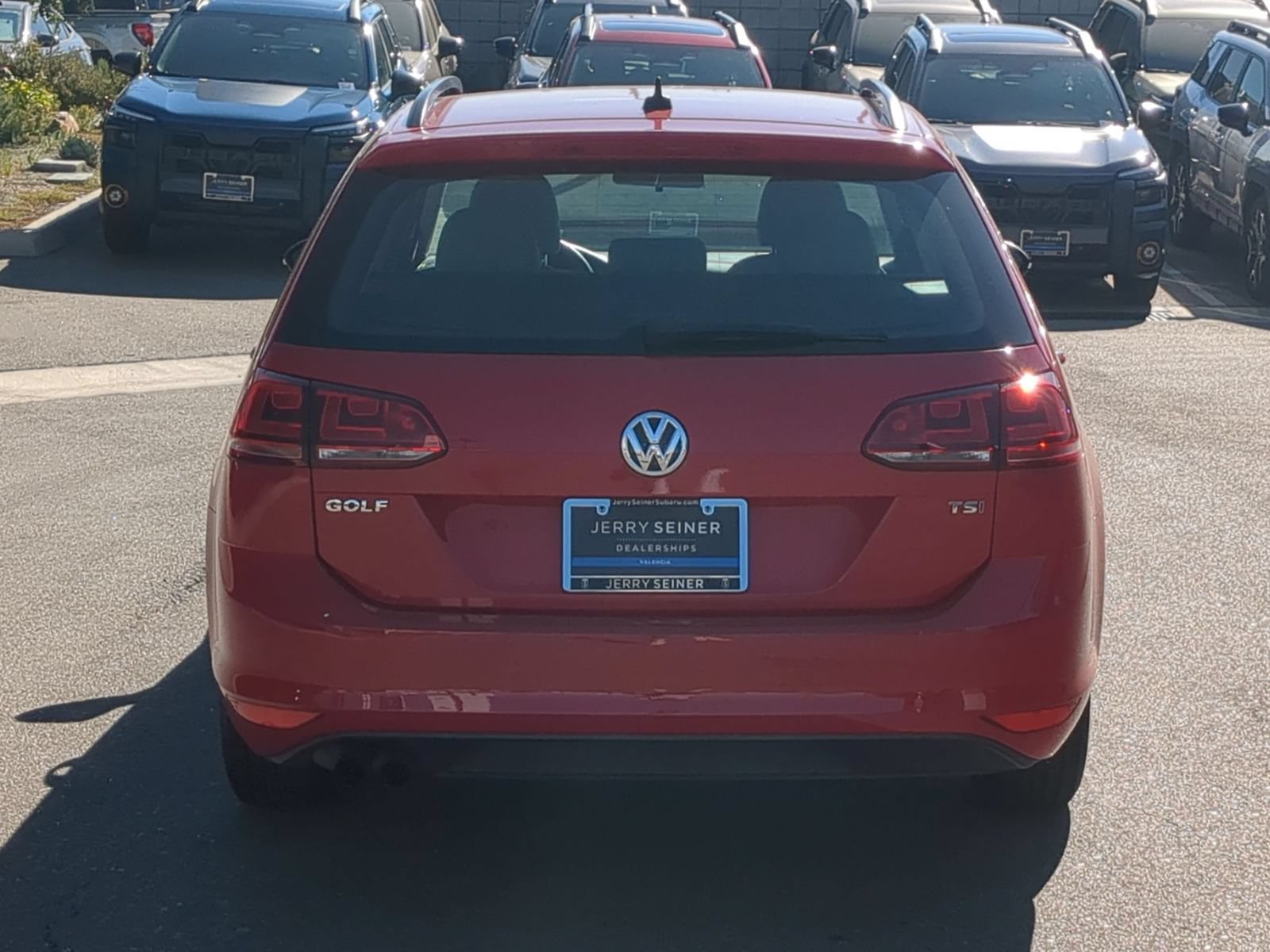 Used 2017 Volkswagen Golf S FWD image 4