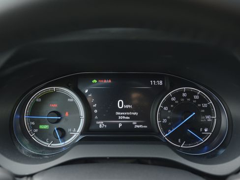 Used 2022 Toyota Venza XLE AWD/4WD image 17