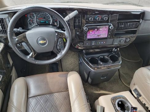 Used 2023 Chevrolet Express 2500 image 32