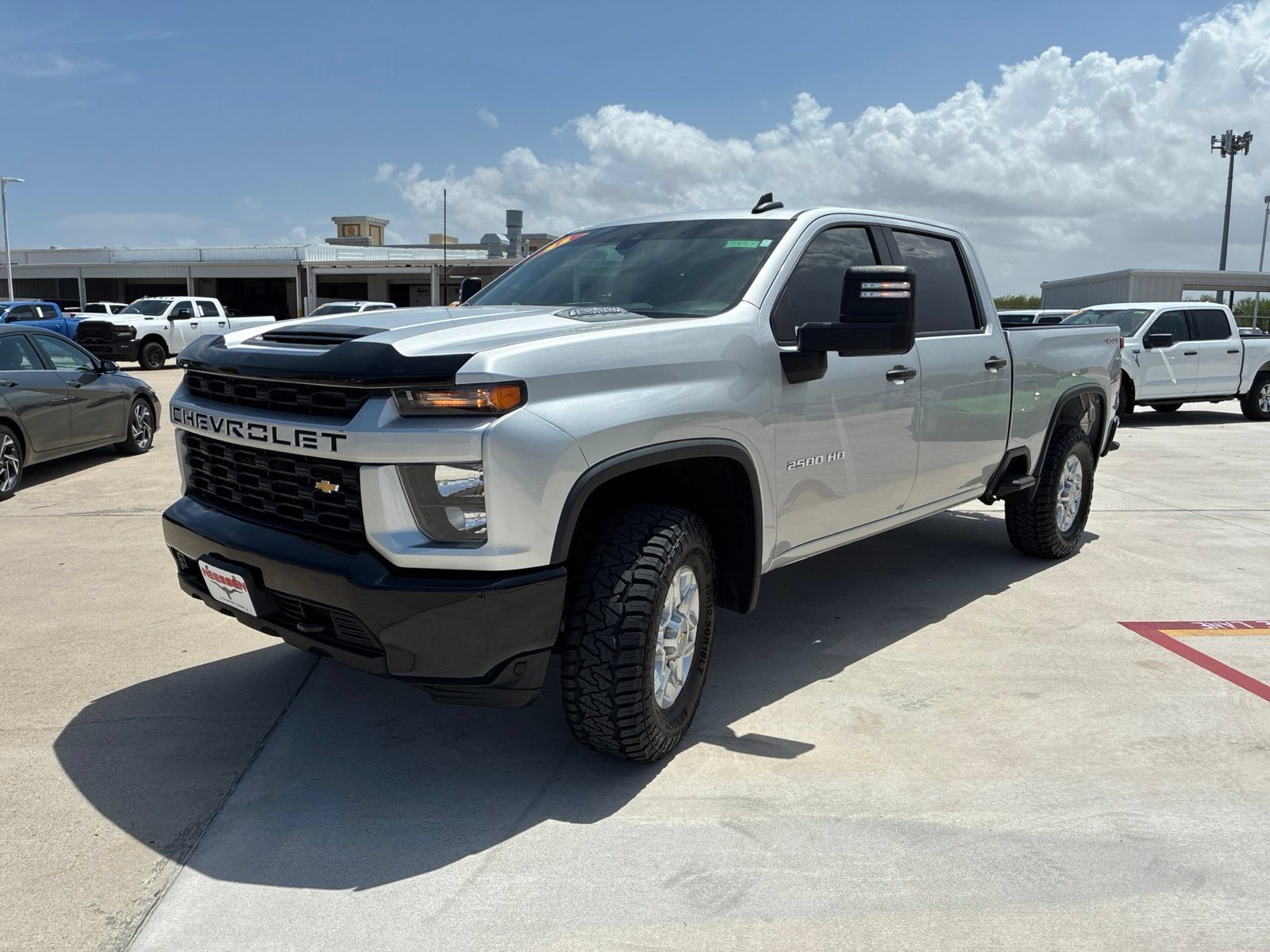 Used 2022 Chevrolet Silverado 2500 Custom w/ Custom Value Package AWD/4WD image 3