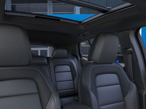 New 2026 Chevrolet Equinox EV LT image 24