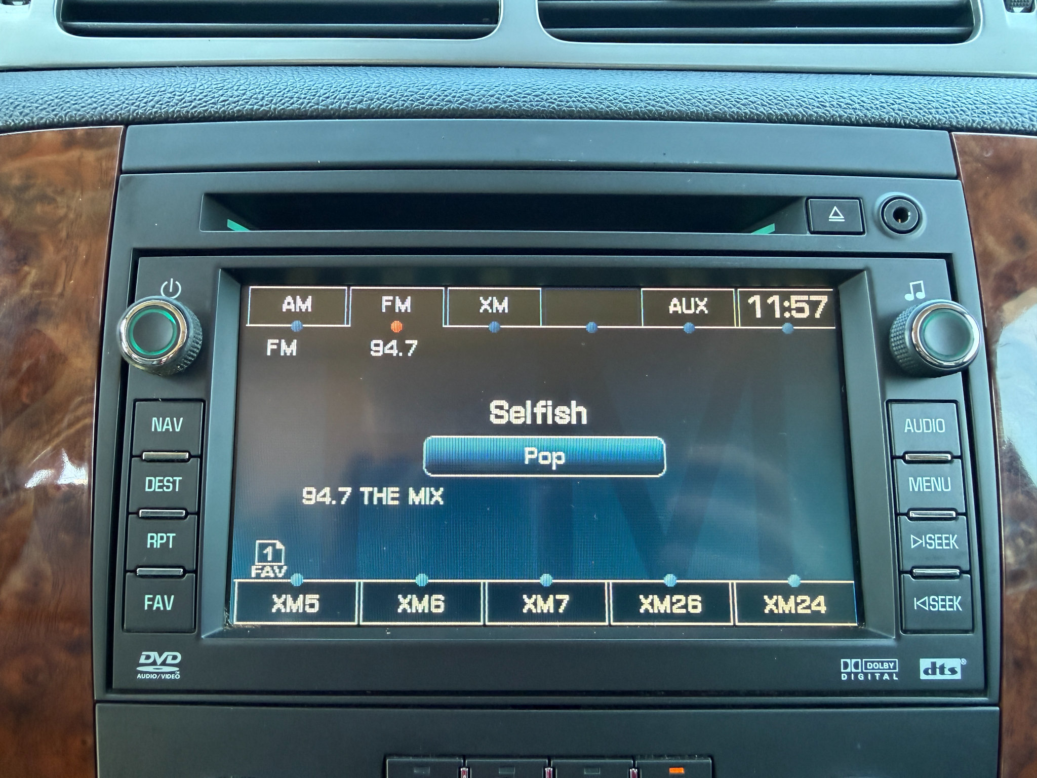 Used 2007 Chevrolet Avalanche LTZ w/ LTZ Preferred Equipment Group RWD image 23