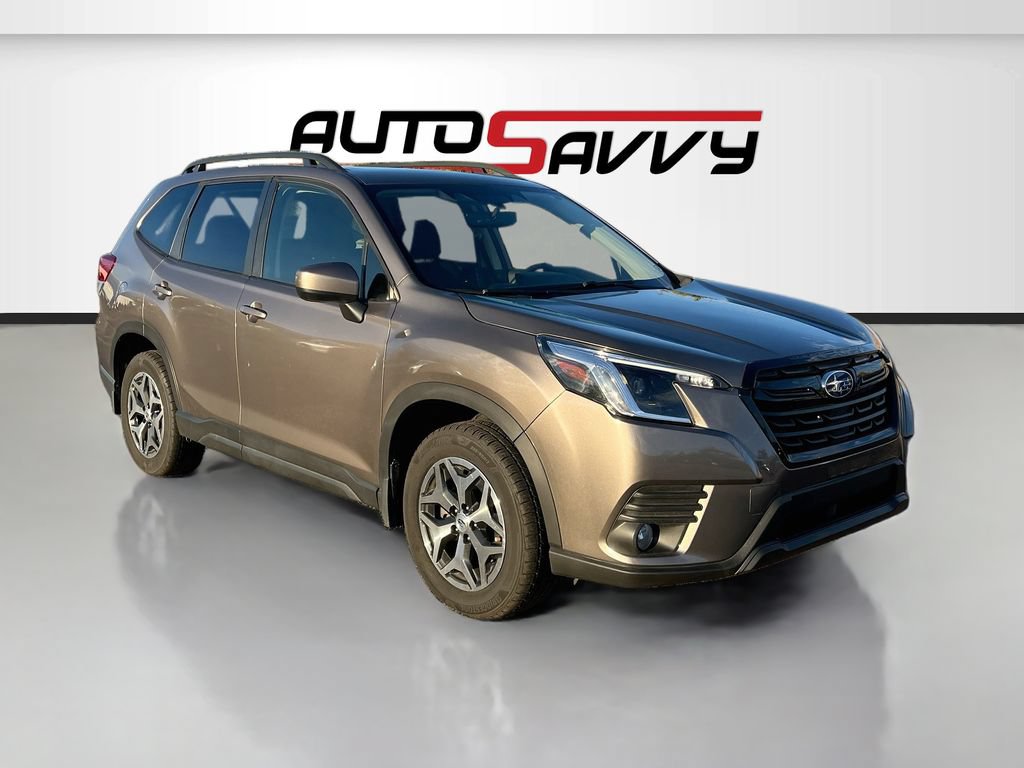 Used 2023 Subaru Forester Premium AWD/4WD image 1
