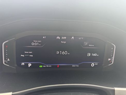 Used 2023 Volkswagen Atlas Cross Sport SE AWD/4WD image 7