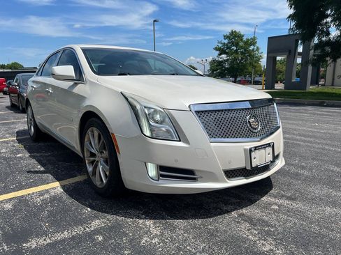 Used 2013 Cadillac XTS Luxury w/ Driver Awareness Package AWD/4WD image 8