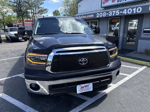 Used 2013 Toyota Tundra 4x4 CrewMax w/ TRD Off-Road Pkg image 10