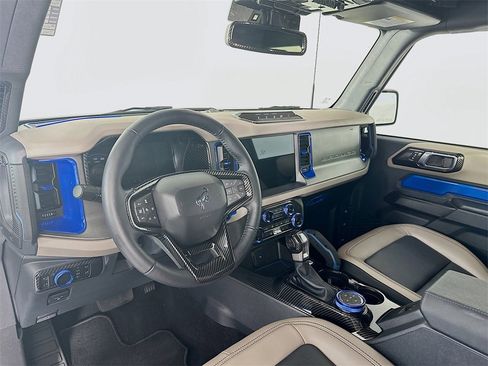 Used 2024 Ford Bronco Wildtrak image 9