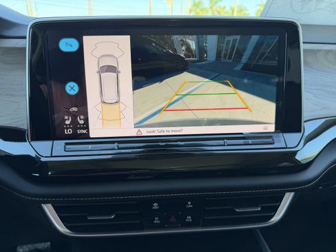 New 2026 Volkswagen Atlas SE image 21