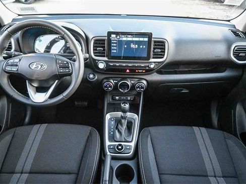 New 2026 Hyundai Venue SEL image 19