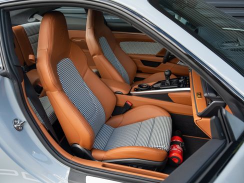 Used 2023 Porsche 911 Sport Classic RWD image 44