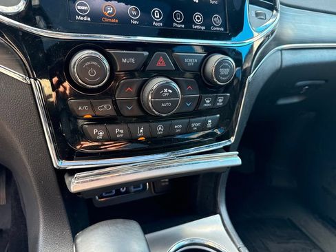 Used 2021 Jeep Grand Cherokee Limited w/ Quick Order Package 28K 80th AWD/4WD image 31