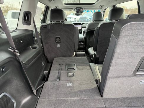 Used 2022 Jeep Grand Cherokee L Limited image 35