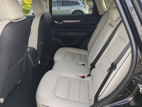 Certified 2025 MAZDA CX-5 AWD 2.5 S w/ Preferred Package image 12
