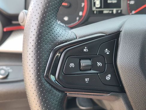 Used 2024 Chevrolet Trax RS w/ Driver Confidence Package image 32