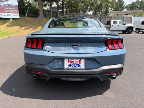 Used 2024 Ford Mustang Premium RWD image 5