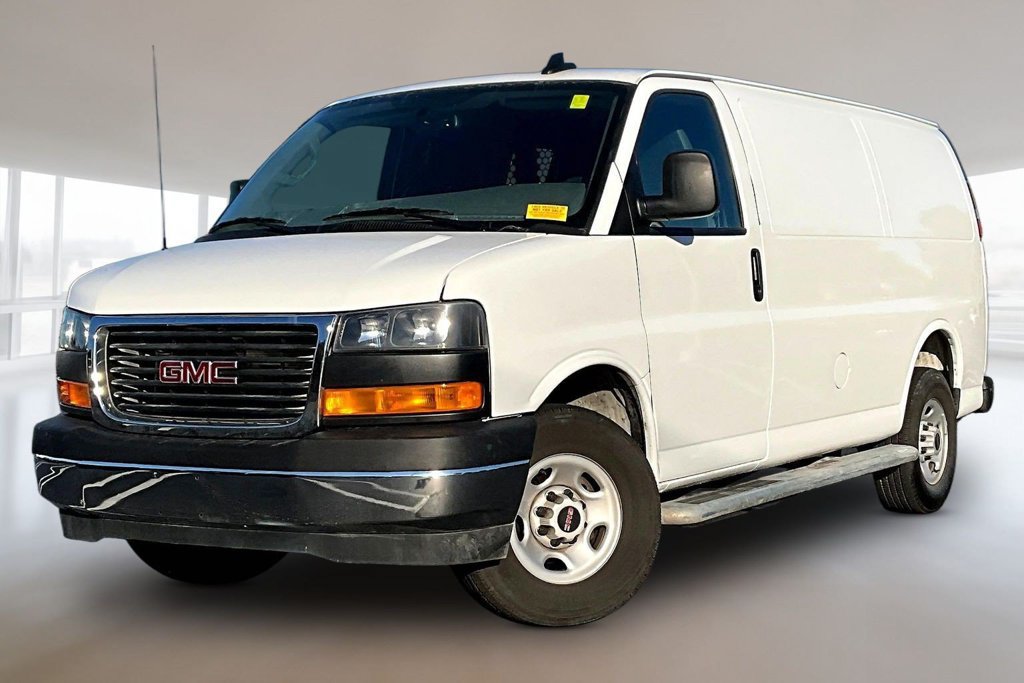 Used 2025 GMC Savana 2500 w/ Driver Convenience Package RWD image 3