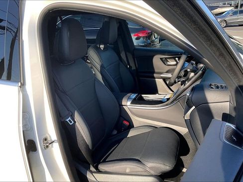 Used 2026 Mercedes-Benz GLC 300 4MATIC image 7