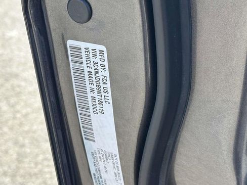 Used 2022 Jeep Compass Trailhawk image 11