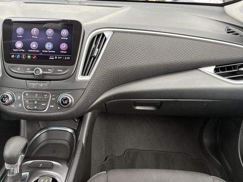 Used 2023 Chevrolet Malibu LT FWD image 14