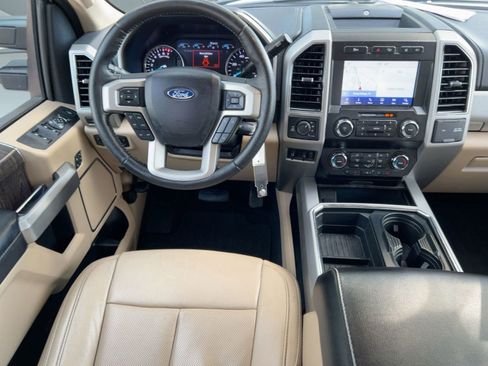 Used 2020 Ford F250 Lariat w/ Lariat Value Package image 28